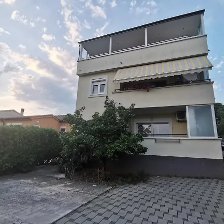 아파트 Nice Sunny