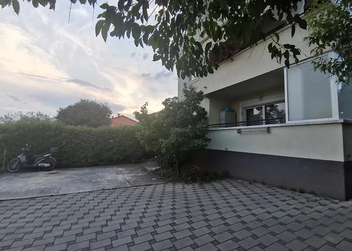 Nice Sunny Appartement Pula